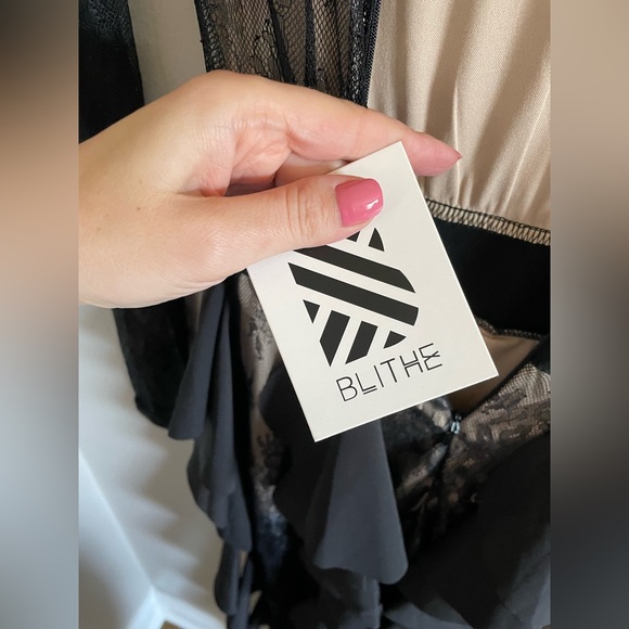 ALAMOUR BLITHE LA gown lace dress maxi NWT - Picture 13 of 13